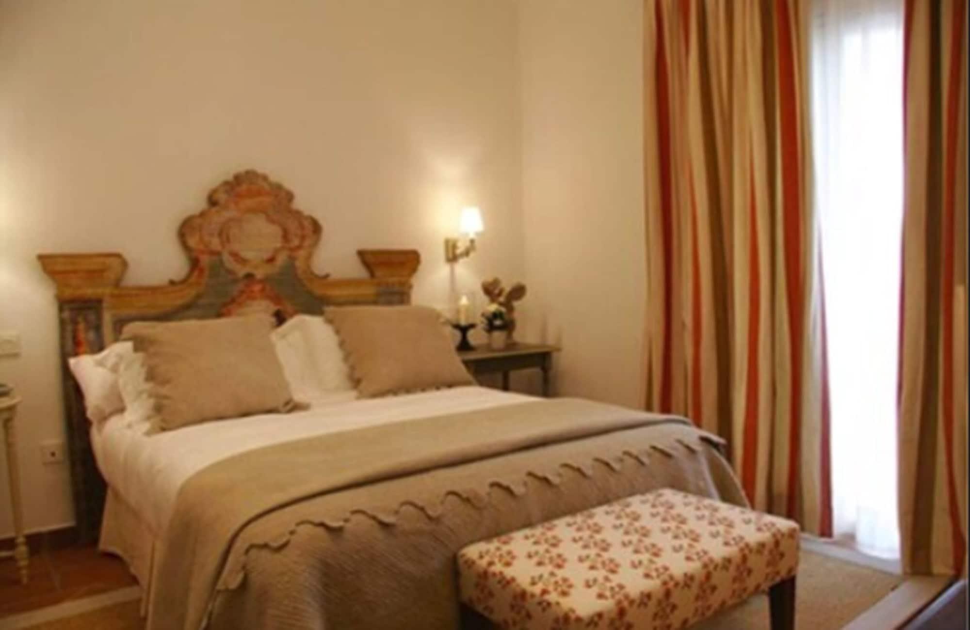B Bou Cortijo Bravo Hotel Velez Malaga