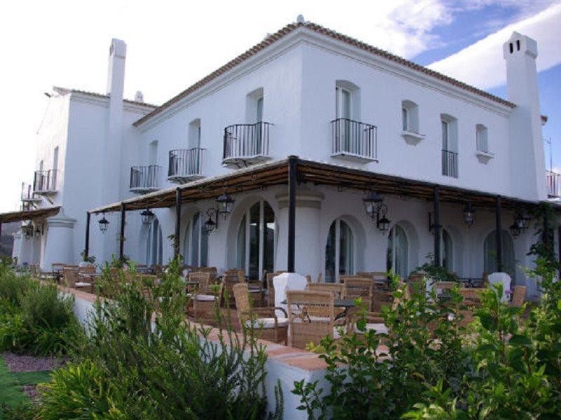 B Bou Cortijo Bravo Hotel
