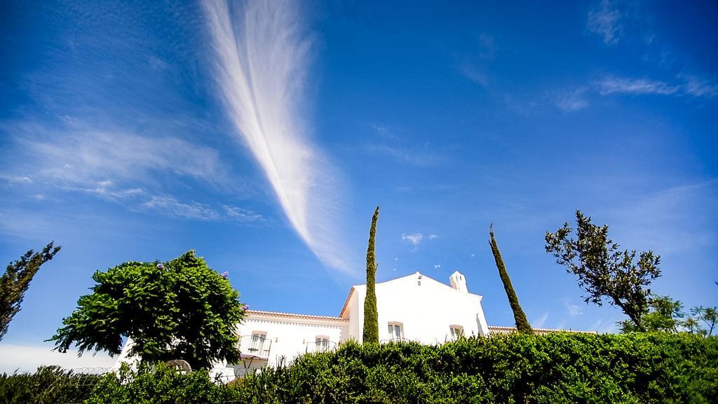 B Bou Cortijo Bravo Hotel